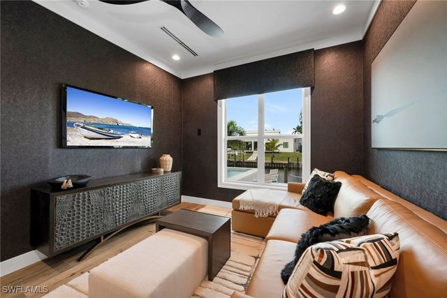 813 Cal Cove DR, Fort Myers, FL 33919