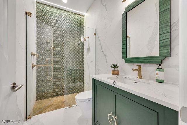 813 Cal Cove DR, Fort Myers, FL 33919