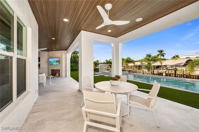 813 Cal Cove DR, Fort Myers, FL 33919