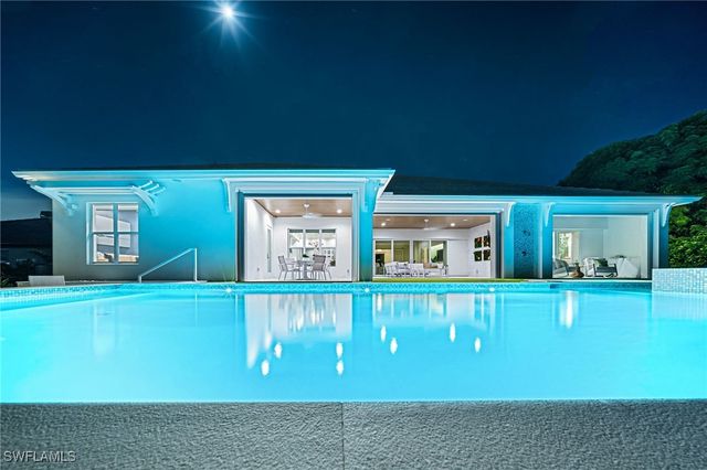 813 Cal Cove DR, Fort Myers, FL 33919