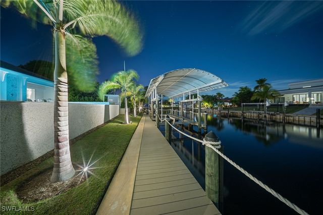 813 Cal Cove DR, Fort Myers, FL 33919