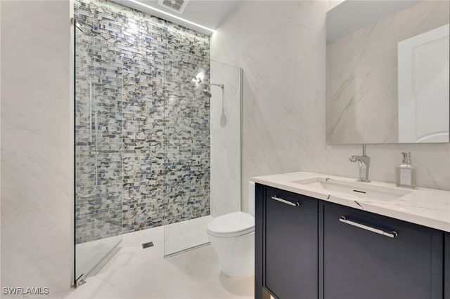 813 Cal Cove DR, Fort Myers, FL 33919