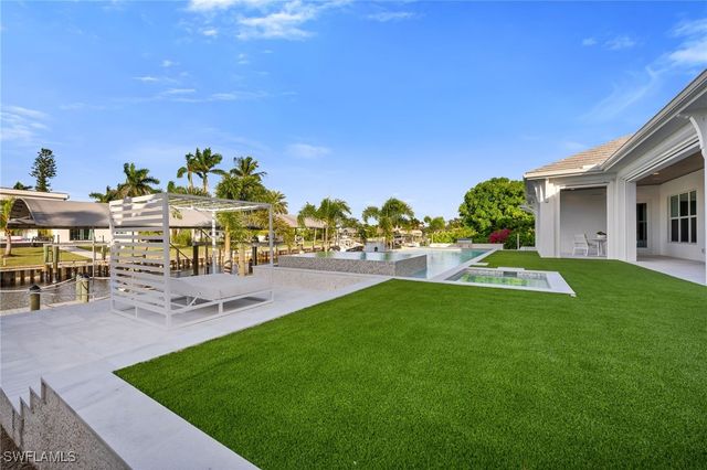 813 Cal Cove DR, Fort Myers, FL 33919