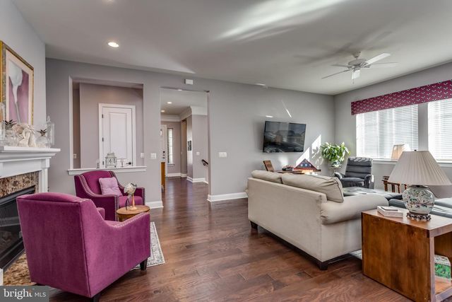 114 TURNSTONE LN, Lake Frederick, VA 22630