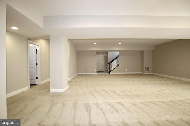 114 TURNSTONE LN, Lake Frederick, VA 22630