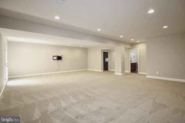 114 TURNSTONE LN, Lake Frederick, VA 22630