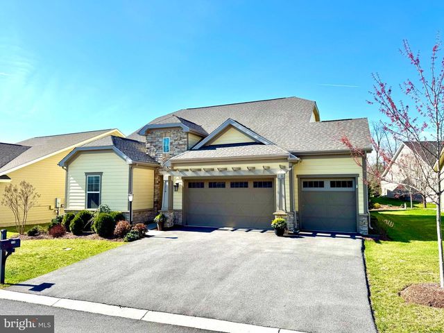 114 TURNSTONE LN, Lake Frederick, VA 22630