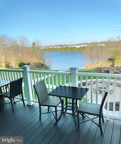 114 TURNSTONE LN, Lake Frederick, VA 22630