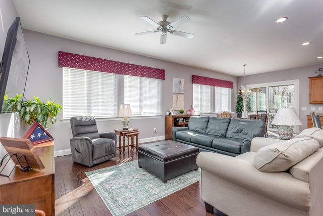 114 TURNSTONE LN, Lake Frederick, VA 22630