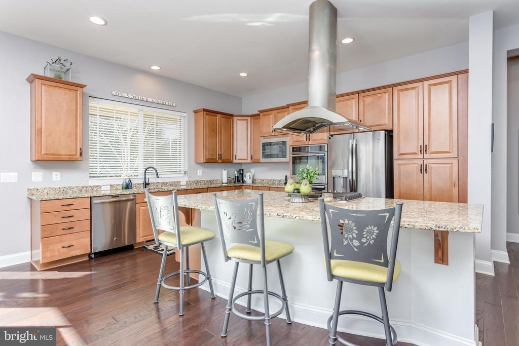 114 TURNSTONE LN, Lake Frederick, VA 22630