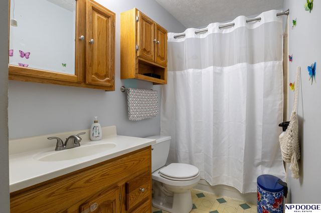 5011 W Saint Paul Avenue, Lincoln, NE 68524