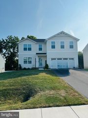 42 RAYMOND XING, Hagerstown, MD 21740
