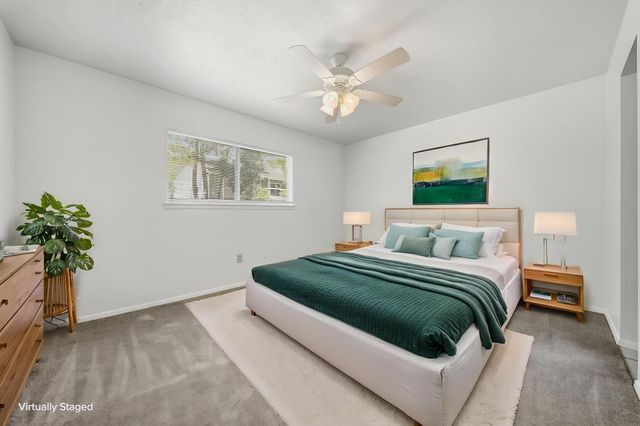 9 Capewood Court, The Woodlands, TX 77381