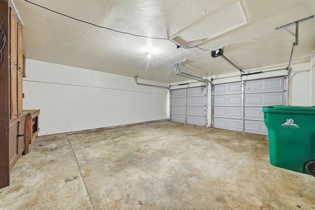 9 Capewood Court, The Woodlands, TX 77381