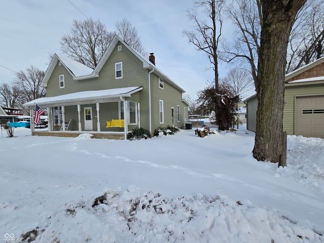 127 S Madison Street, Knightstown, IN 46148