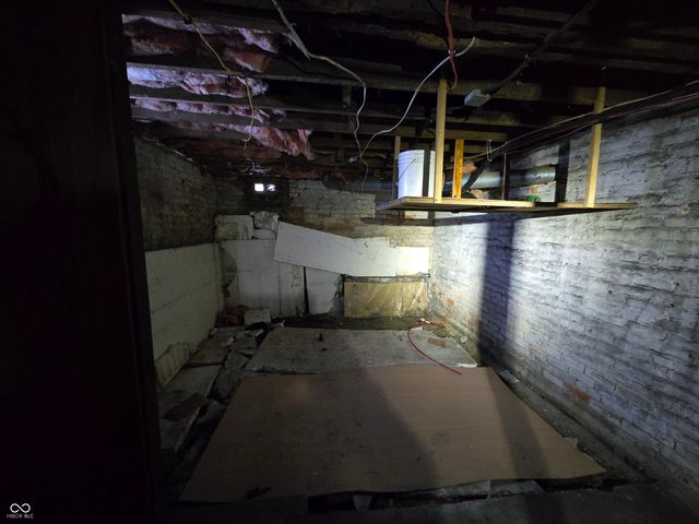 127 S Madison Street, Knightstown, IN 46148