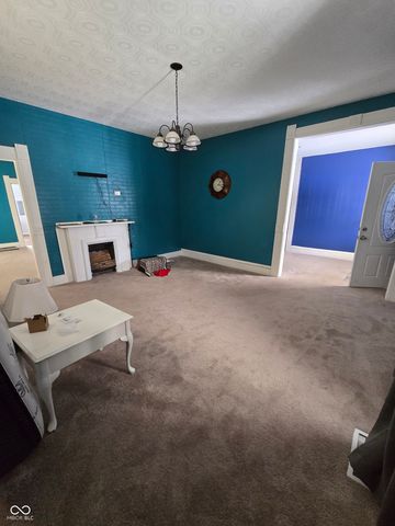 127 S Madison Street, Knightstown, IN 46148