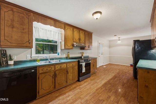 2909 Scuppernong Lane, Durham, NC 27703