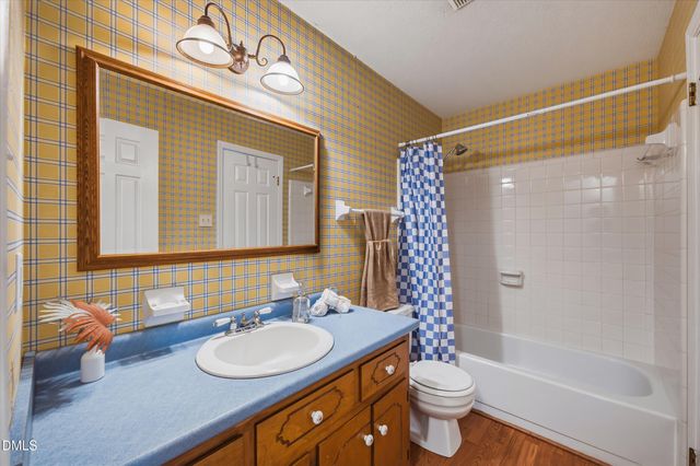 2909 Scuppernong Lane, Durham, NC 27703