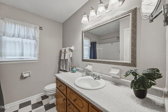 2909 Scuppernong Lane, Durham, NC 27703