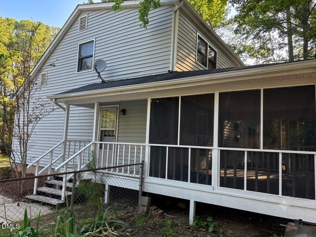 2909 Scuppernong Lane, Durham, NC 27703