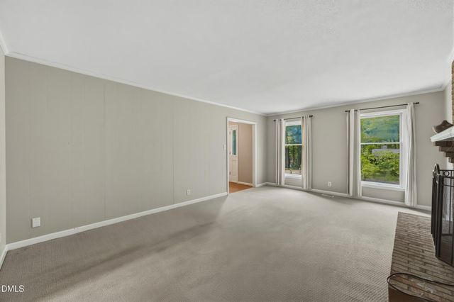 2909 Scuppernong Lane, Durham, NC 27703