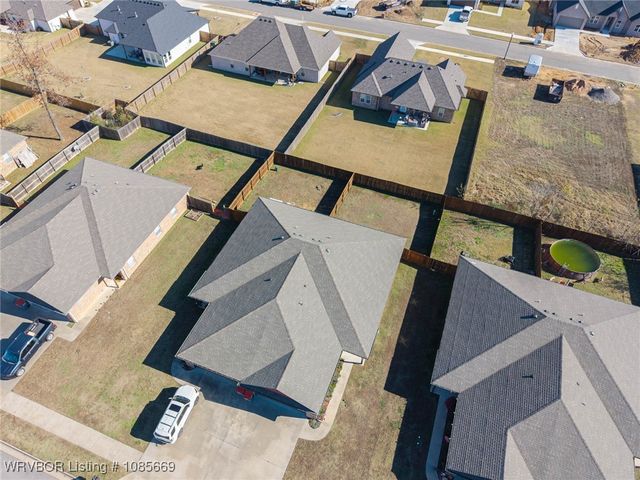 1001,1009,1102,1110 Springhill, Barling, AR 72923