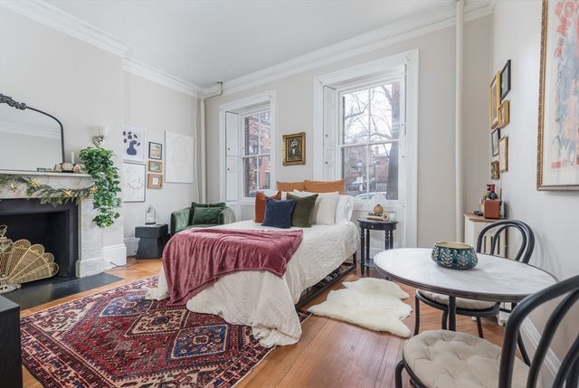 74 Mount Vernon St 1F, Boston, MA 02108