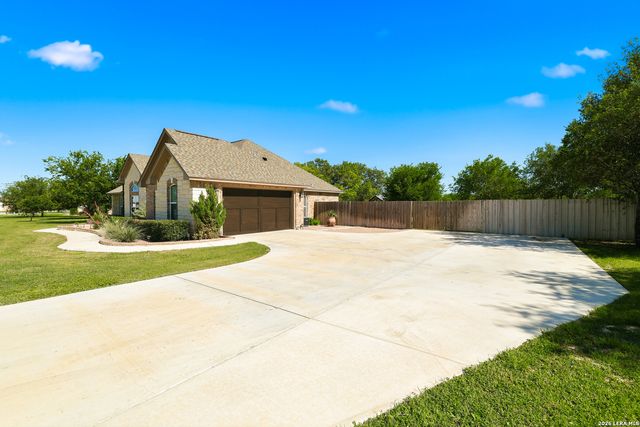529 Double Gate, Castroville, TX 78009