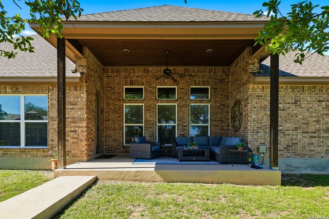 529 Double Gate, Castroville, TX 78009