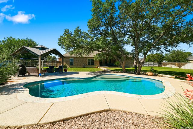 529 Double Gate, Castroville, TX 78009