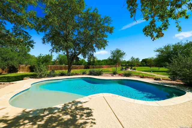 529 Double Gate, Castroville, TX 78009