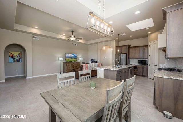 3001 Don Buck Drive, Las Cruces, NM 88011