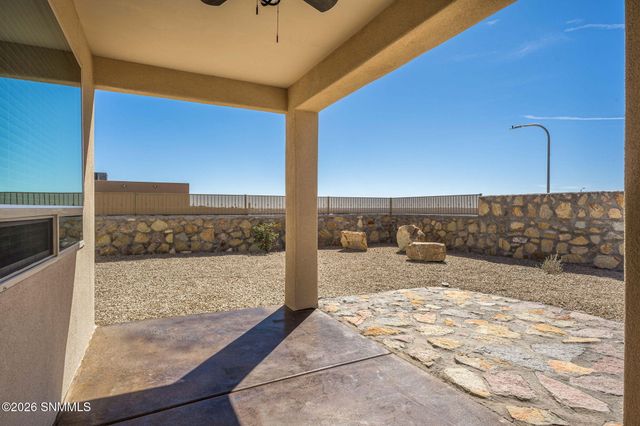 3001 Don Buck Drive, Las Cruces, NM 88011