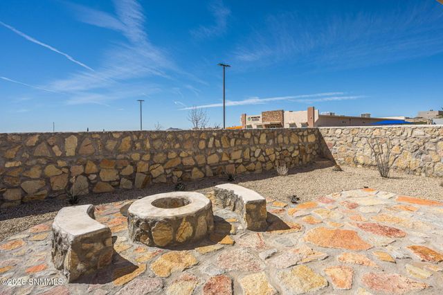 3001 Don Buck Drive, Las Cruces, NM 88011