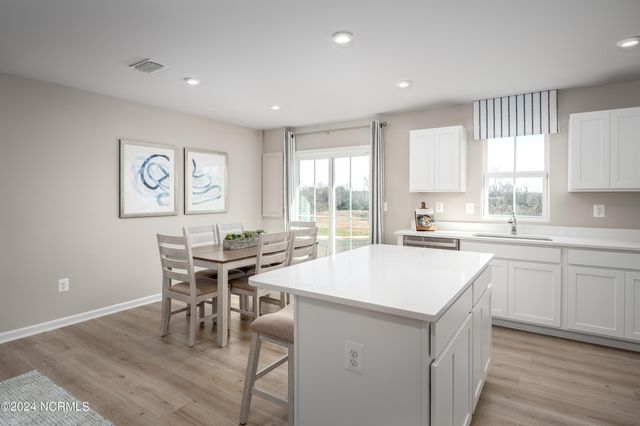 2069 Lewis Creek Circle NE, Winnabow, NC 28479
