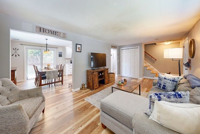 102 Edgewood Ave., Methuen, MA 01844