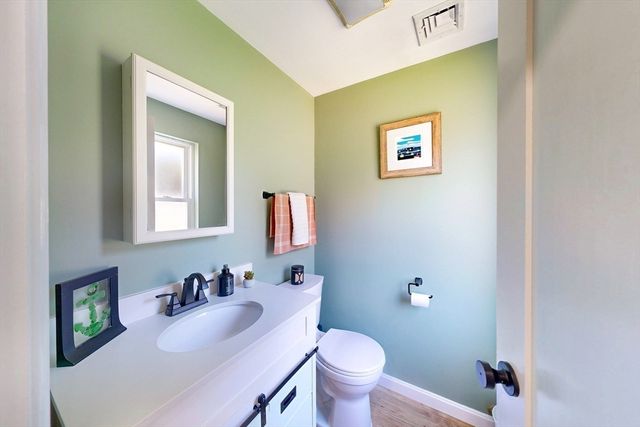102 Edgewood Ave., Methuen, MA 01844