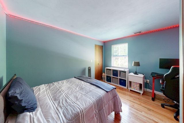 102 Edgewood Ave., Methuen, MA 01844