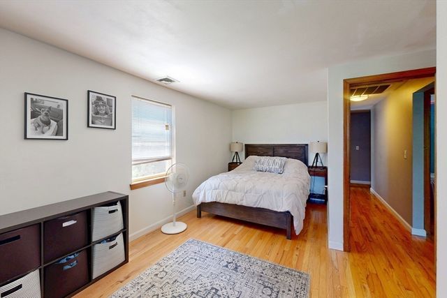 102 Edgewood Ave., Methuen, MA 01844