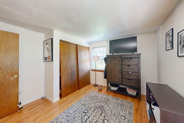 102 Edgewood Ave., Methuen, MA 01844