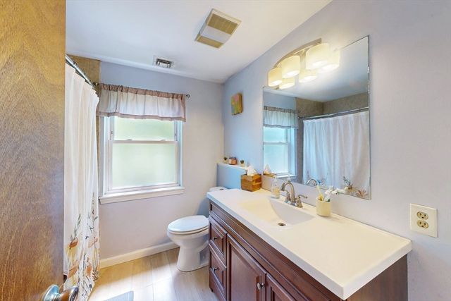 102 Edgewood Ave., Methuen, MA 01844