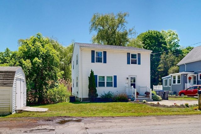 102 Edgewood Ave., Methuen, MA 01844