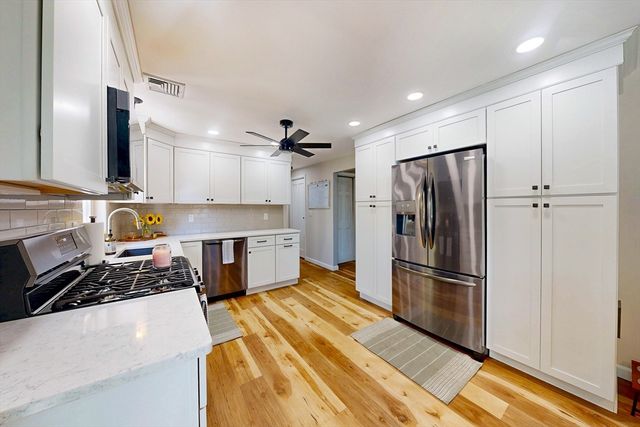 102 Edgewood Ave., Methuen, MA 01844