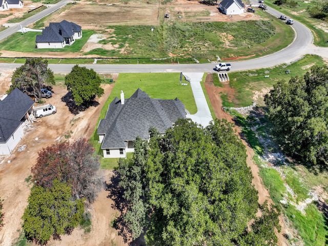 1012 Arbor Vista Drive, Azle, TX 76020