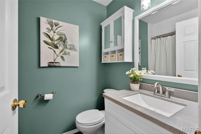 50 Sparrow Point Circle, Fenton, MO 63026