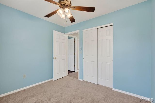 50 Sparrow Point Circle, Fenton, MO 63026