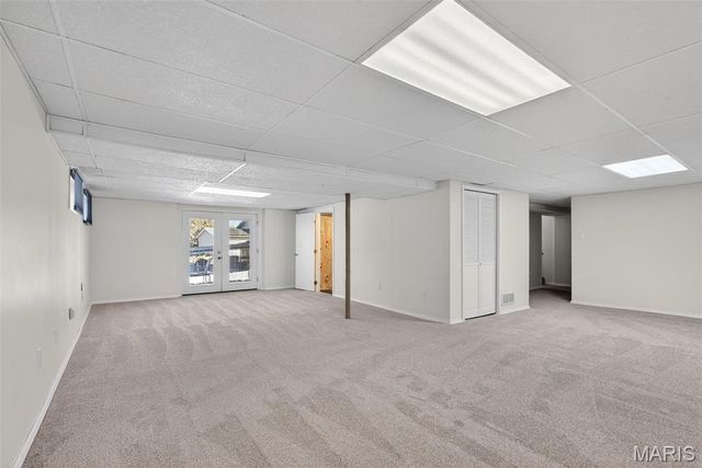 50 Sparrow Point Circle, Fenton, MO 63026