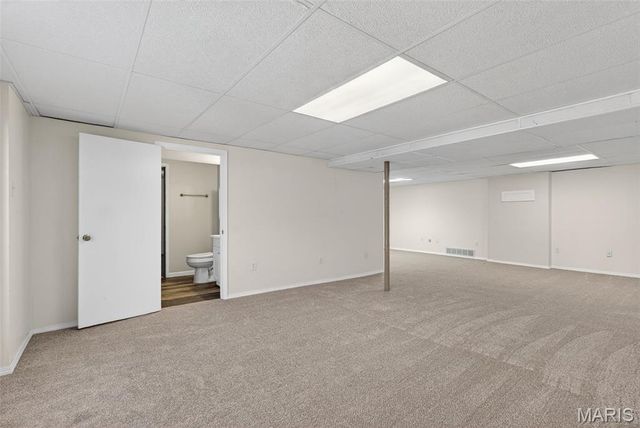 50 Sparrow Point Circle, Fenton, MO 63026