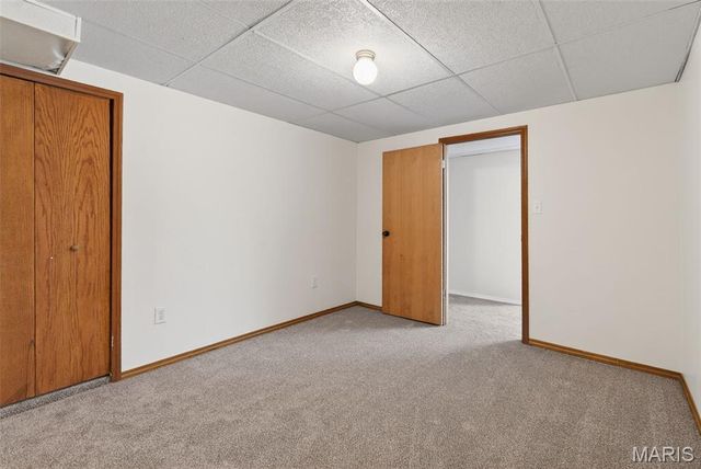 50 Sparrow Point Circle, Fenton, MO 63026